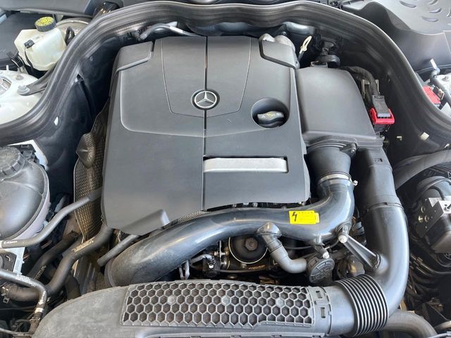 MERCEDES BENZ E CLAS 2015 Image 31