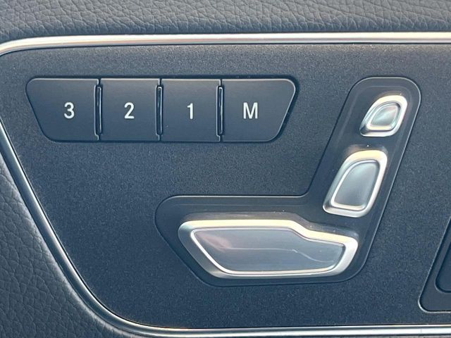 MERCEDES BENZ E CLAS 2015 Image 31