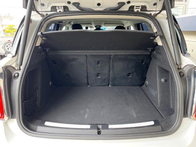 BMW MINI COOPER CROS 2018 Image 31