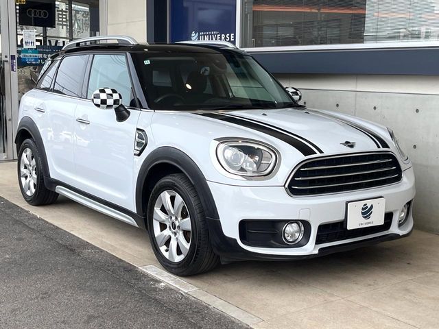BMW MINI COOPER CROS 2018 Image 31