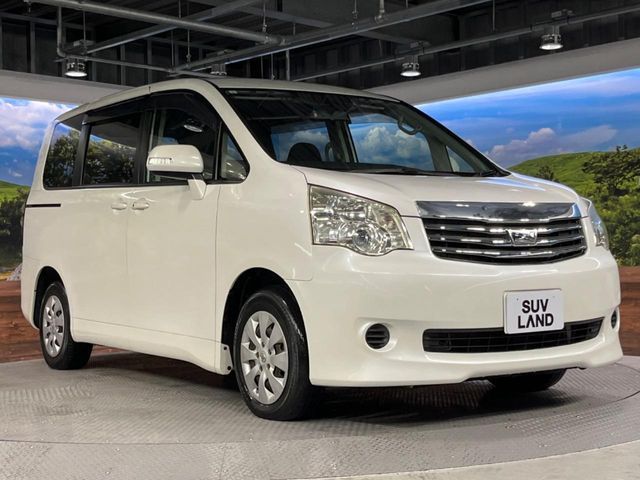 TOYOTA NOAH 2013 Image 31