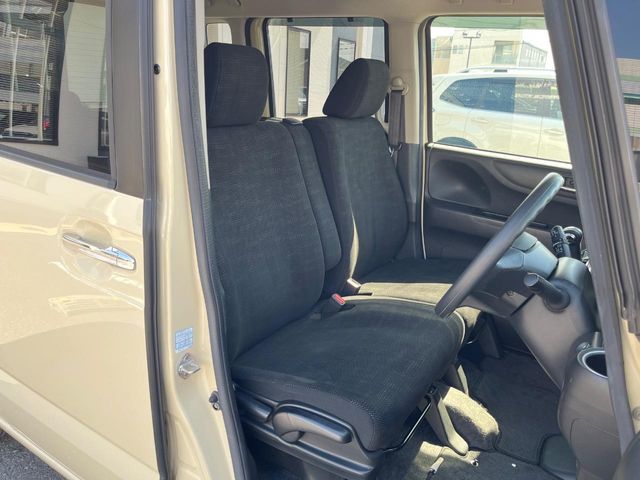 HONDA N BOX 2015 Image 31