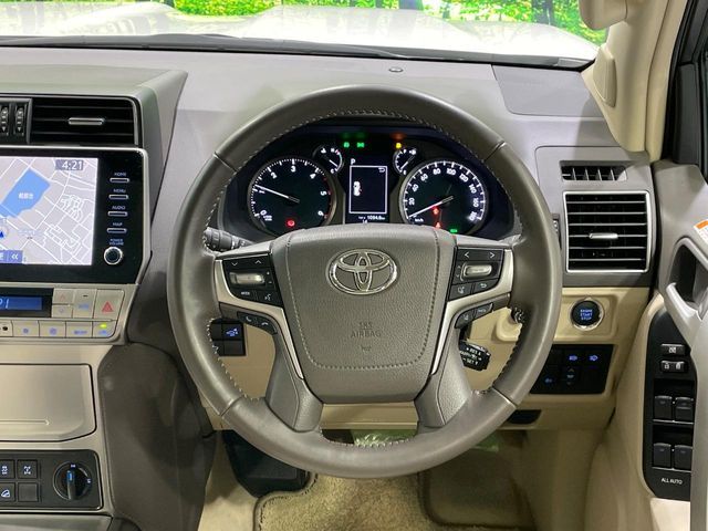 TOYOTA LANDCRUISER PRADO 2023 Image 31