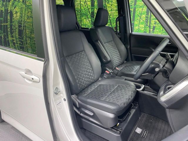 TOYOTA VOXY HYBRID 2024 Image 31