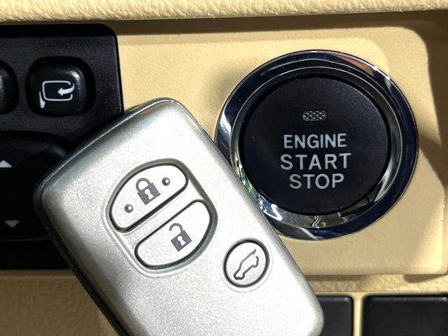 TOYOTA LANDCRUISER PRADO 2015 Image 31