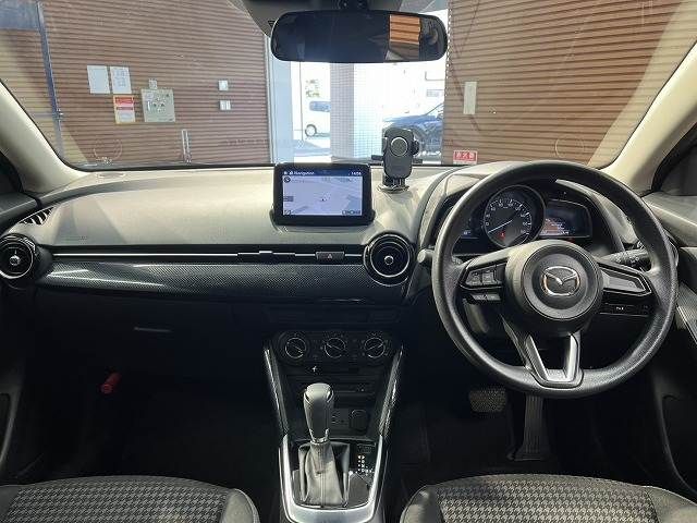 MAZDA DEMIO 2017 Image 31