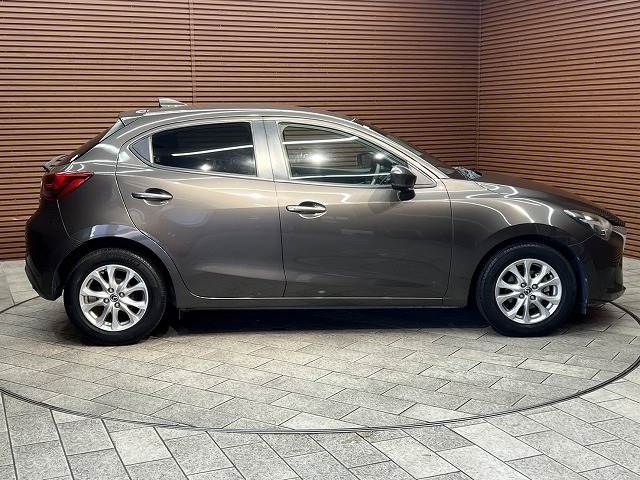 MAZDA DEMIO 2017 Image 31
