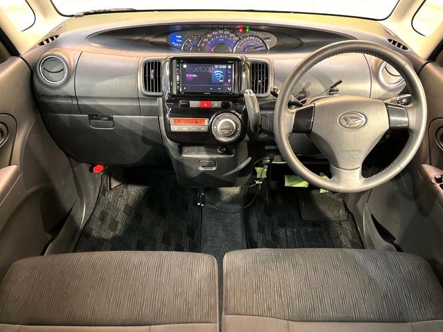 DAIHATSU TANTO CUSTOM 2012 Image 31