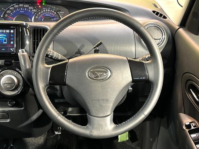 DAIHATSU TANTO CUSTOM 2012 Image 31