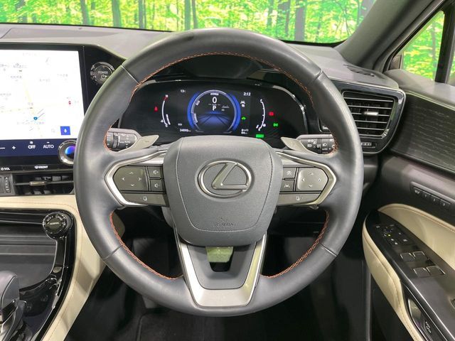 TOYOTA LEXUS NX350H 2023 Image 31