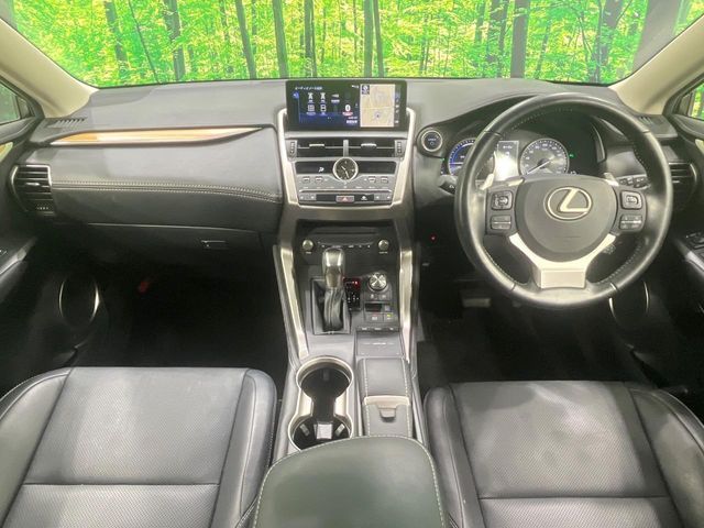 TOYOTA LEXUS NX300H AWD 2018 Image 31