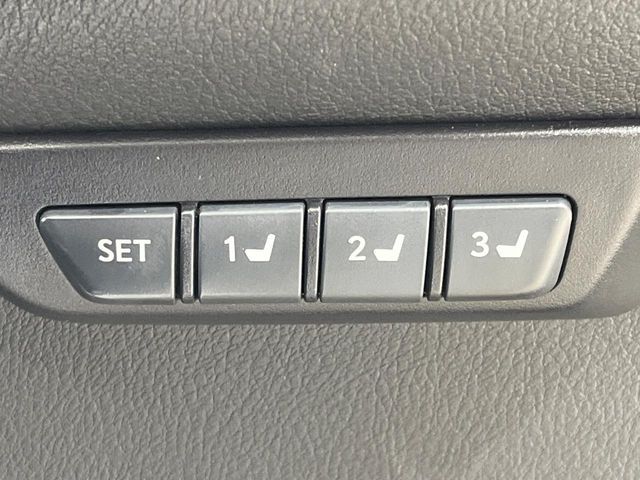 TOYOTA LEXUS NX300H AWD 2018 Image 31