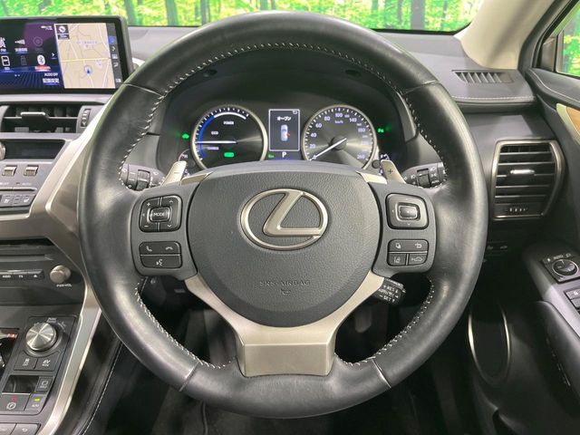 TOYOTA LEXUS NX300H AWD 2018 Image 31