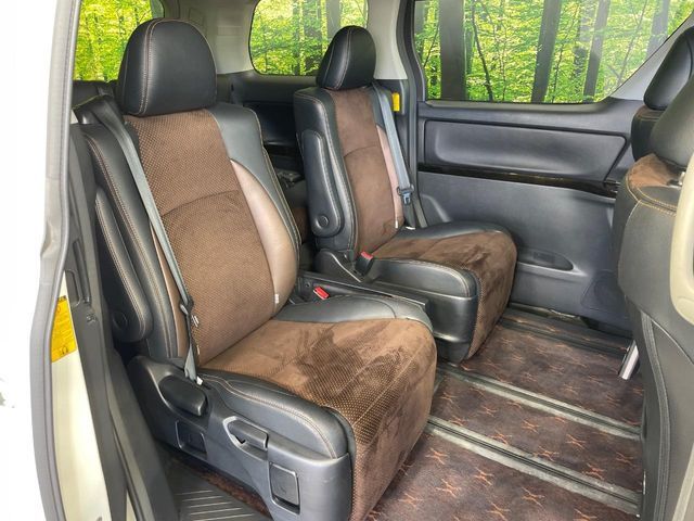 TOYOTA ALPHARD 2014 Image 31