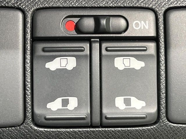 HONDA STEPWAGON SPADA 4WD 2010 Image 31