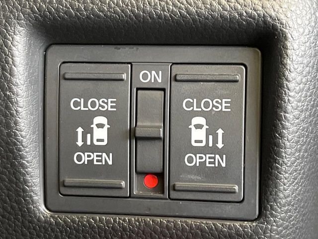 HONDA N BOX CUSTOM 2018 Image 31