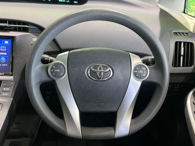 TOYOTA PRIUS 2012 Image 31