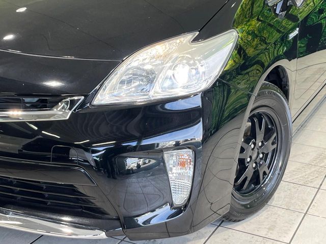 TOYOTA PRIUS 2012 Image 31