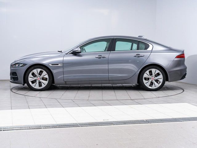 JAGUAR XESERIES 2019 Image 31