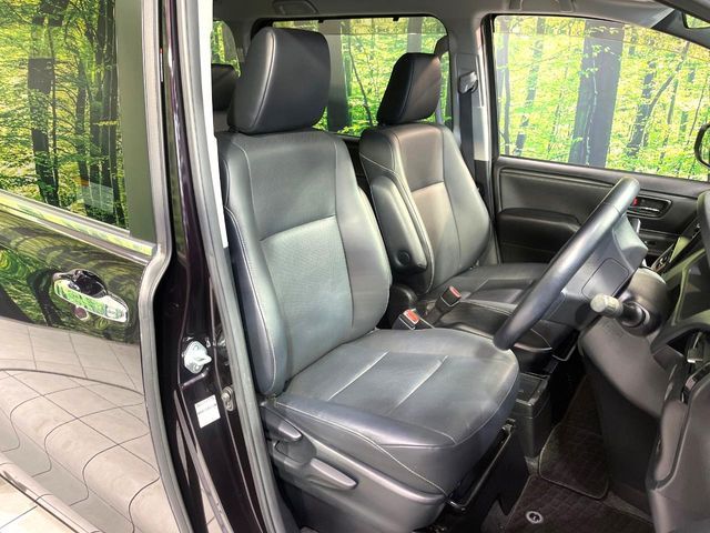 TOYOTA ESQUIRE HYBRID 2015 Image 31