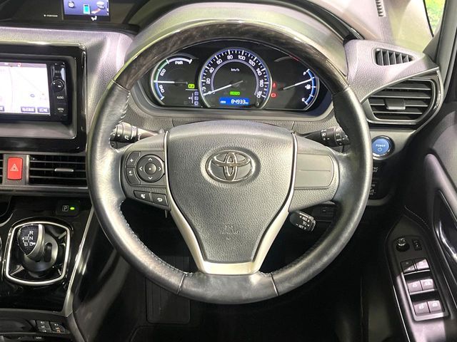 TOYOTA ESQUIRE HYBRID 2015 Image 31