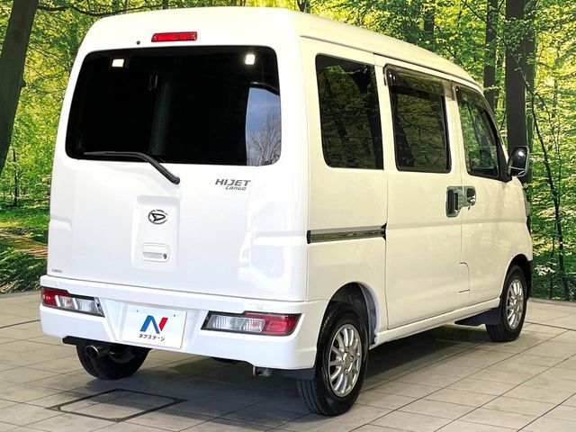 DAIHATSU HIJET CARGO 4WD 2018 Image 31