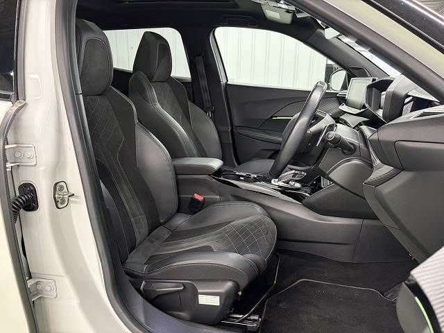 PEUGEOT 2008 2021 Image 31