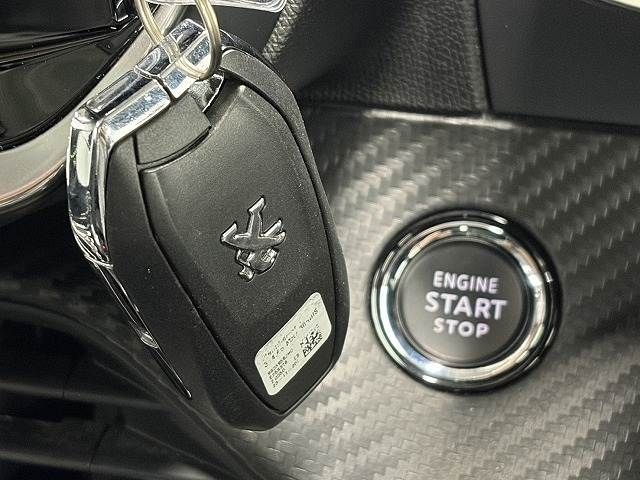 PEUGEOT 2008 2021 Image 31