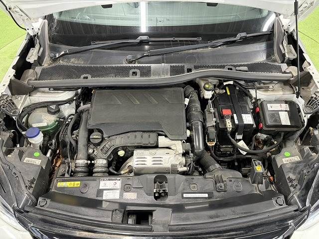 PEUGEOT 2008 2021 Image 31