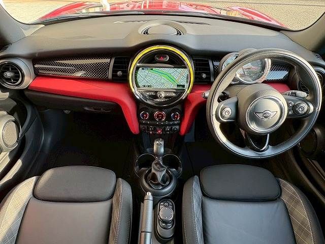 BMW MINI COOPER S OP 2017 Image 31