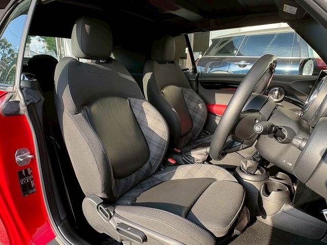 BMW MINI COOPER S OP 2017 Image 31