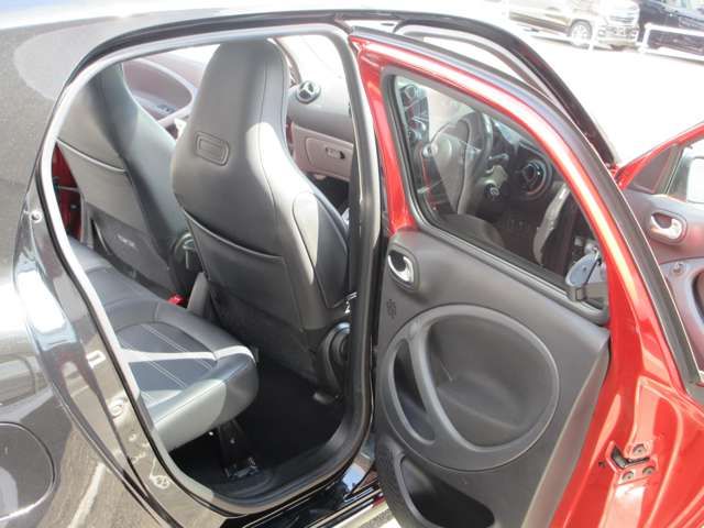 MCC SMART FORFOUR 2017 Image 31