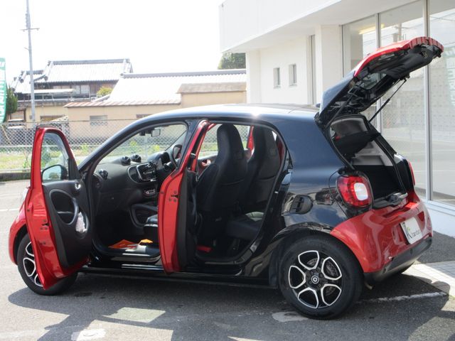 MCC SMART FORFOUR 2017 Image 31