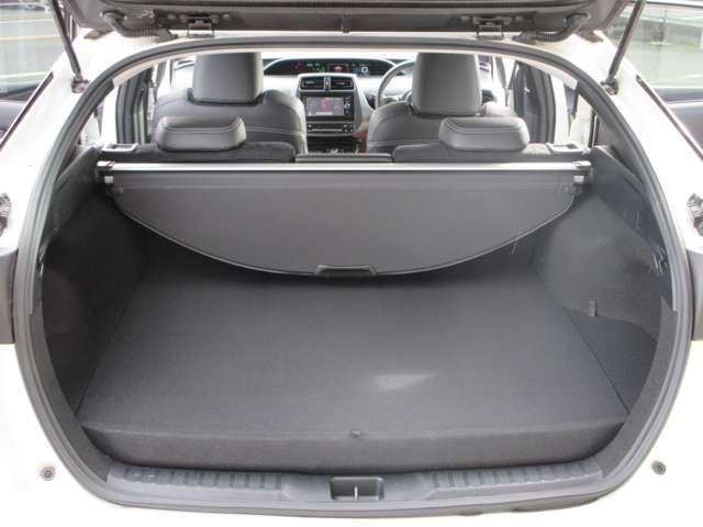 TOYOTA PRIUS PHV 2017 Image 31