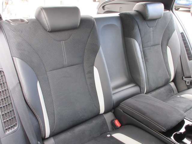 TOYOTA PRIUS PHV 2017 Image 31