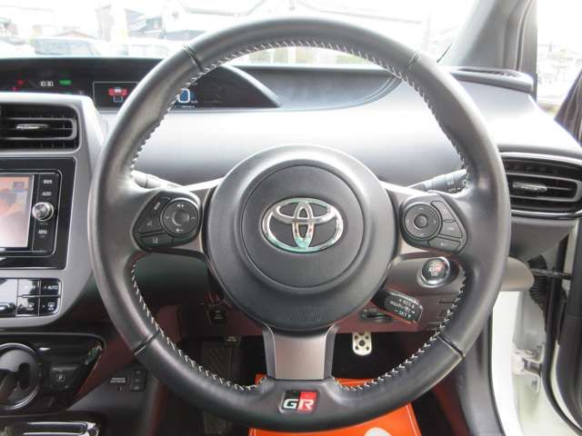 TOYOTA PRIUS PHV 2017 Image 31