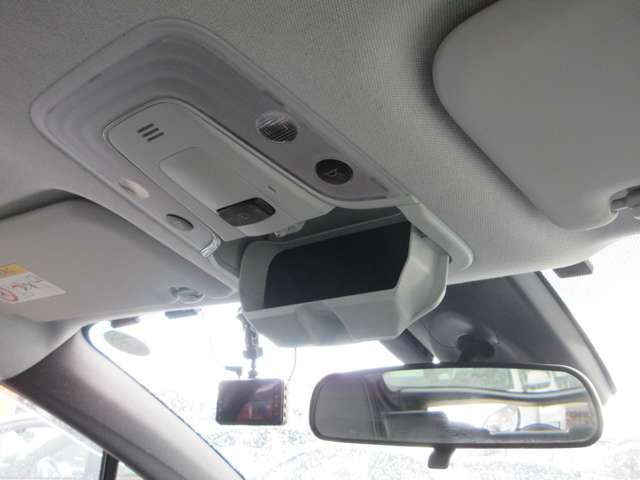 TOYOTA PRIUS PHV 2017 Image 31