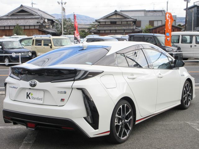 TOYOTA PRIUS PHV 2017 Image 31
