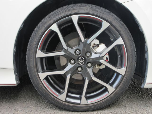 TOYOTA PRIUS PHV 2017 Image 31