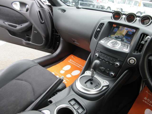 NISSAN FAIRLADY Z 2015 Image 31