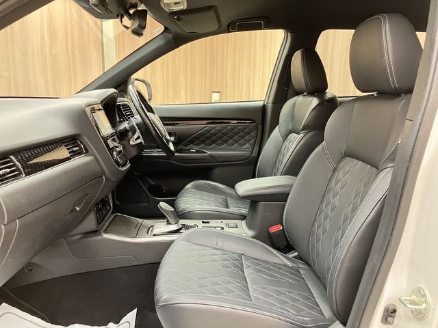 MITSUBISHI OUTLANDER PHEV 2018 Image 31