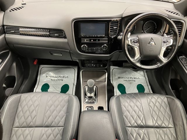 MITSUBISHI OUTLANDER PHEV 2018 Image 31