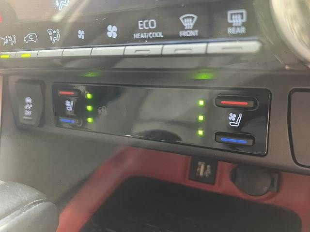 TOYOTA RAV4 4WD 2023 Image 31