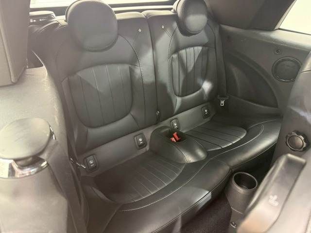 BMW MINI COOPER S OPEN 2023 Image 31