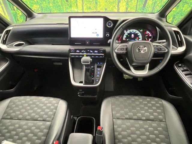 TOYOTA VOXY 2023 Image 31