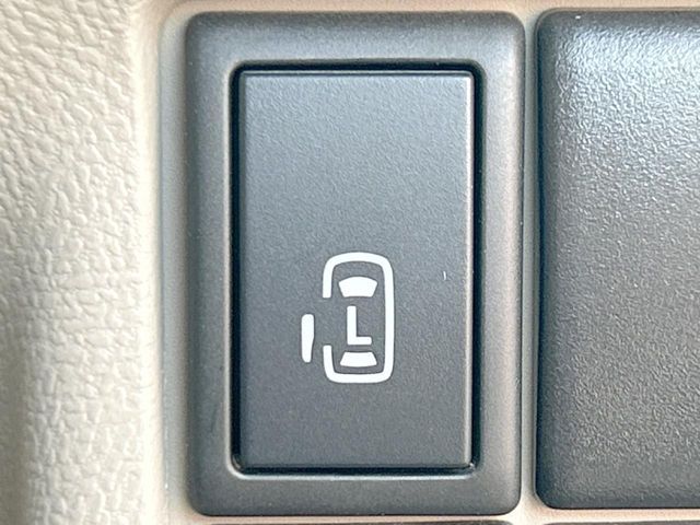 NISSAN ROOX 2011 Image 31