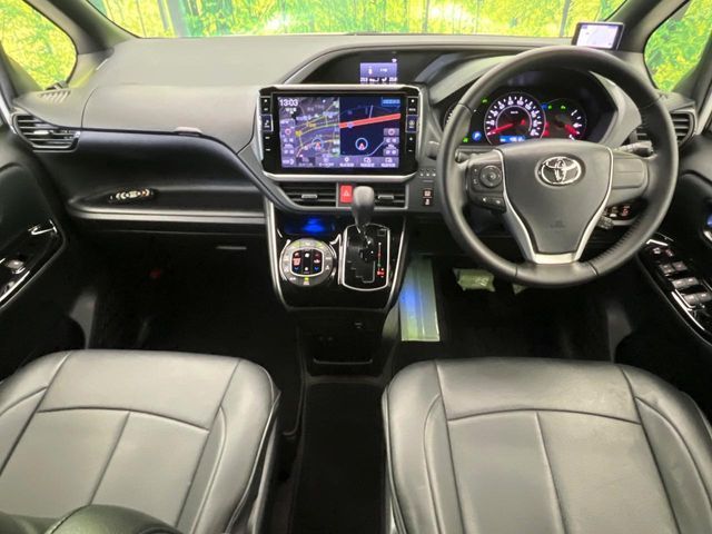 TOYOTA VOXY 2020 Image 31