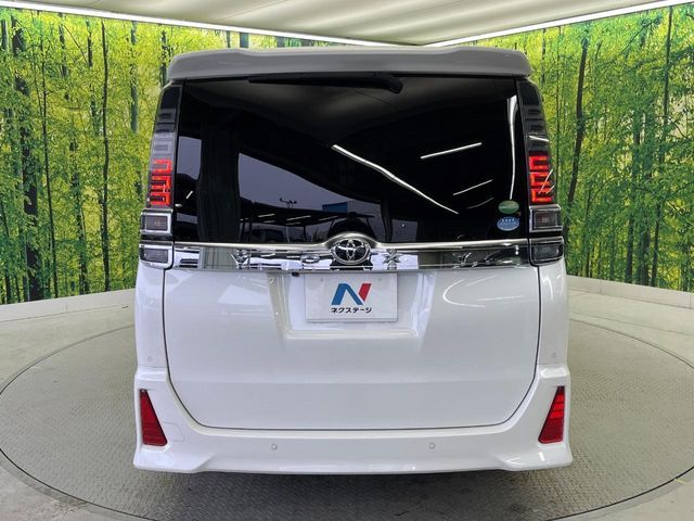 TOYOTA VOXY 2020 Image 31