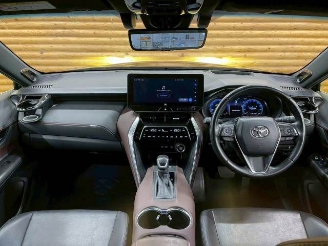 TOYOTA HARRIER 2WD 2023 Image 31