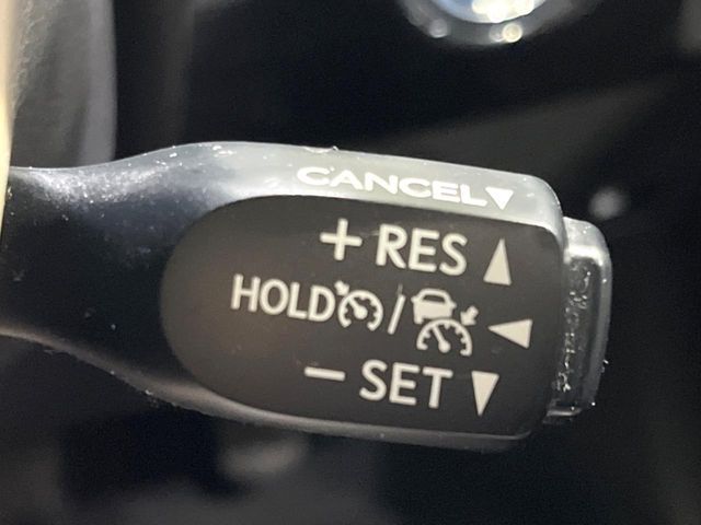 TOYOTA PRIUS 2017 Image 31